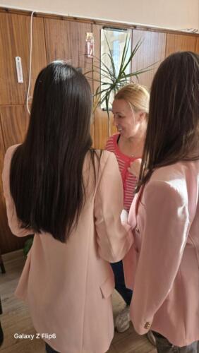 4-PinkShirt